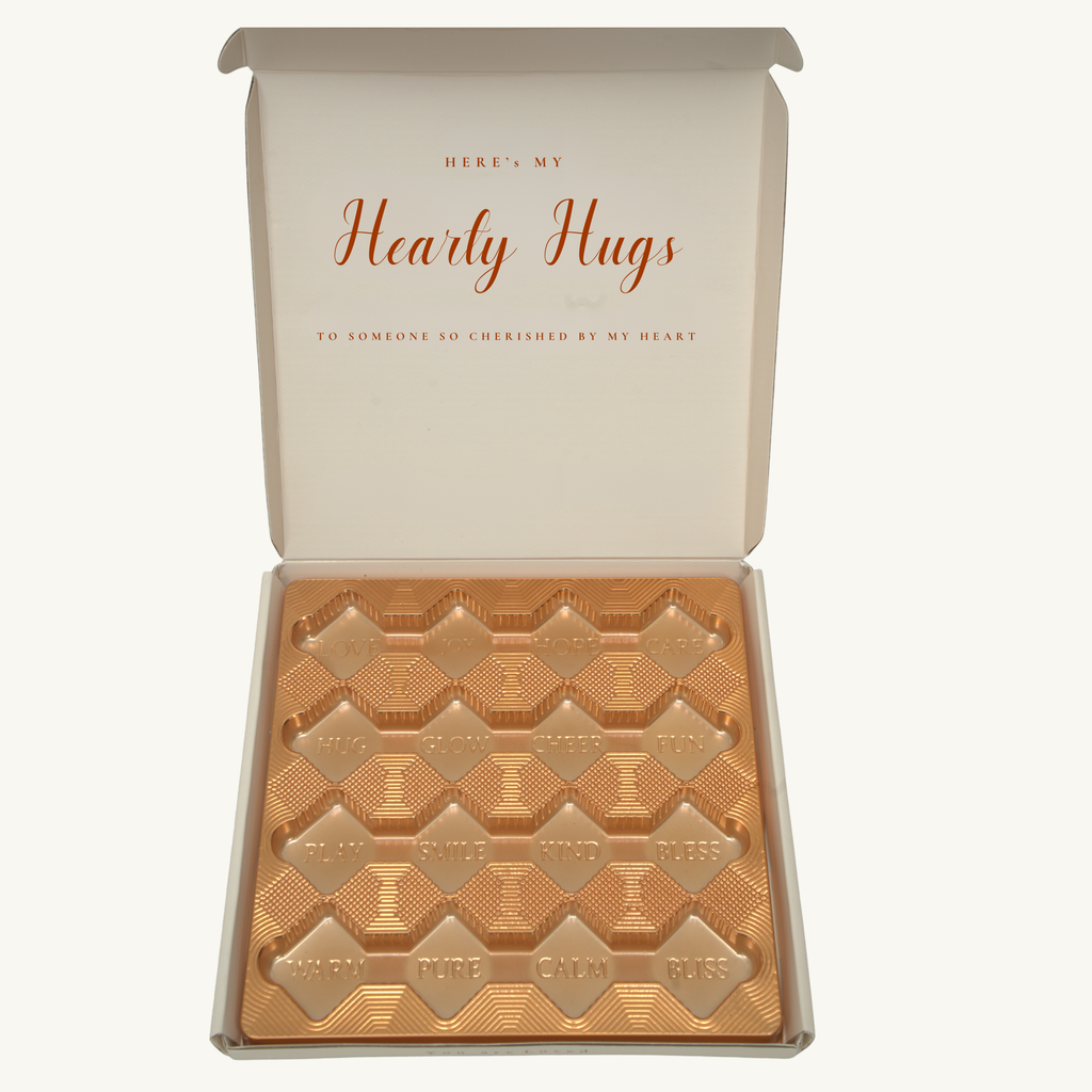 Hearty Hugs Luxury Christmas & New Year Chocolate Gift Box – 20 Premium Assorted Chocolates (Royal Ivory)